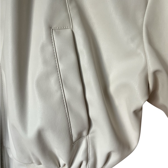 Vigoss Women's White Bomber Jacket - Picture 4 of 5